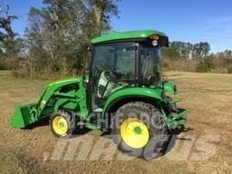 John Deere 3046R الجرارات