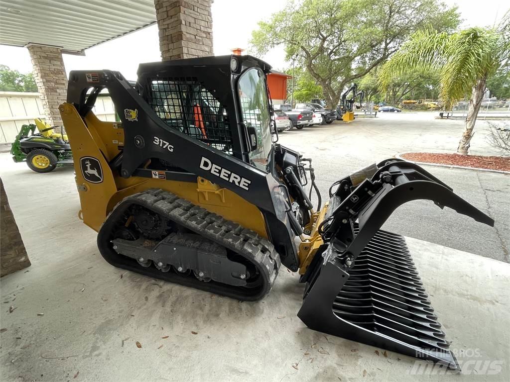 John Deere 317G لوادر صغيرة