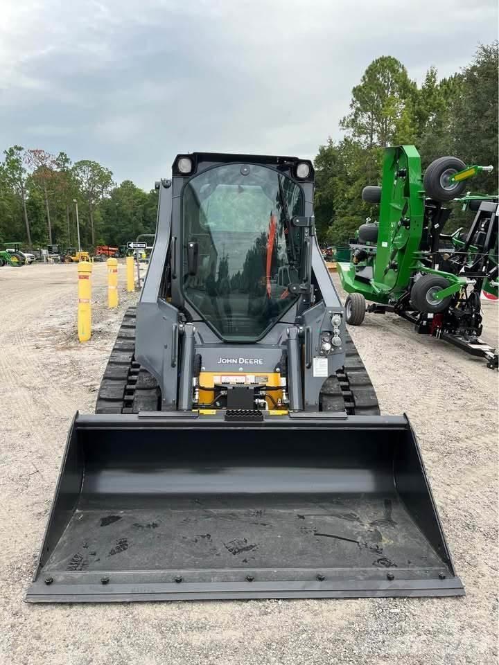 John Deere 317G لوادر صغيرة