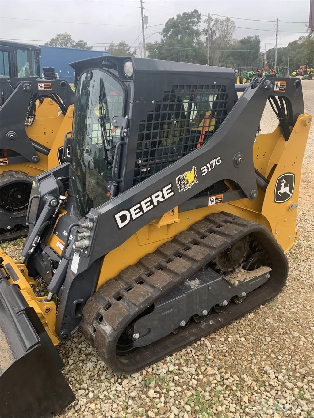 John Deere 317G لوادر صغيرة