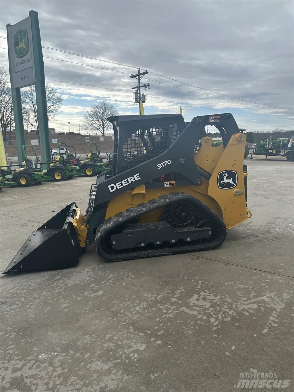 John Deere 317G لوادر صغيرة