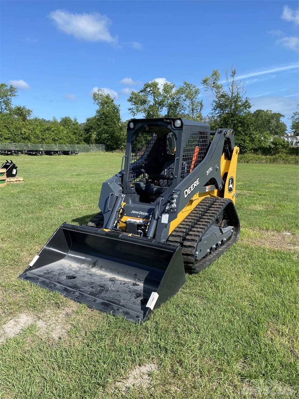 John Deere 317G لوادر صغيرة