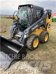 John Deere 318G لوادر انزلاقية التوجيه
