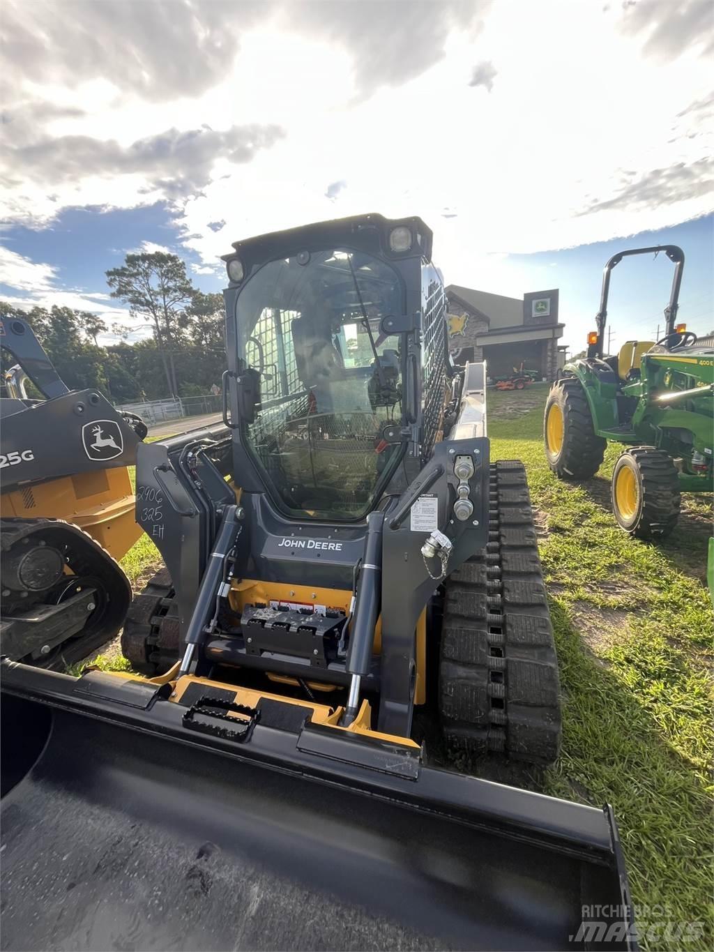 John Deere 325G لوادر صغيرة