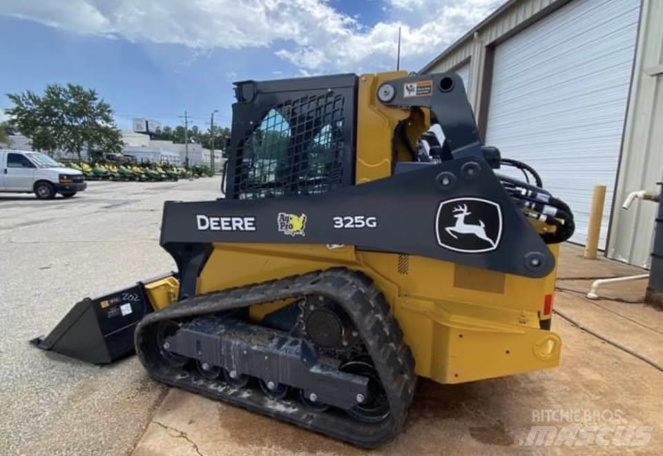 John Deere 325G لوادر صغيرة