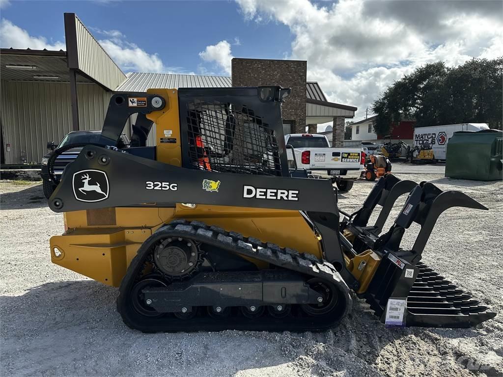 John Deere 325G لوادر صغيرة