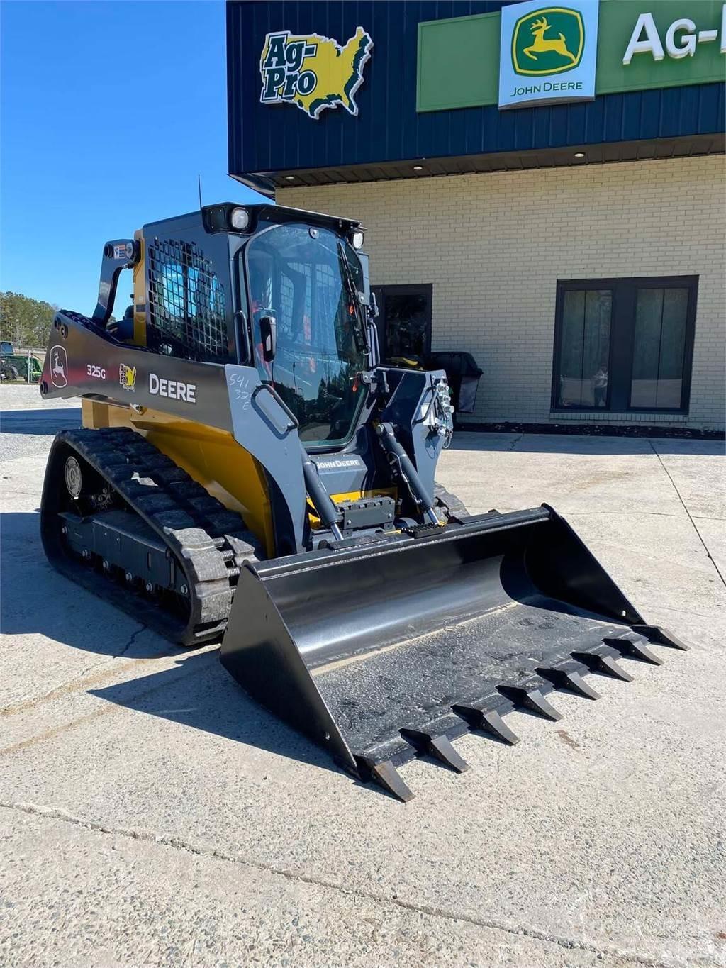 John Deere 325G لوادر صغيرة
