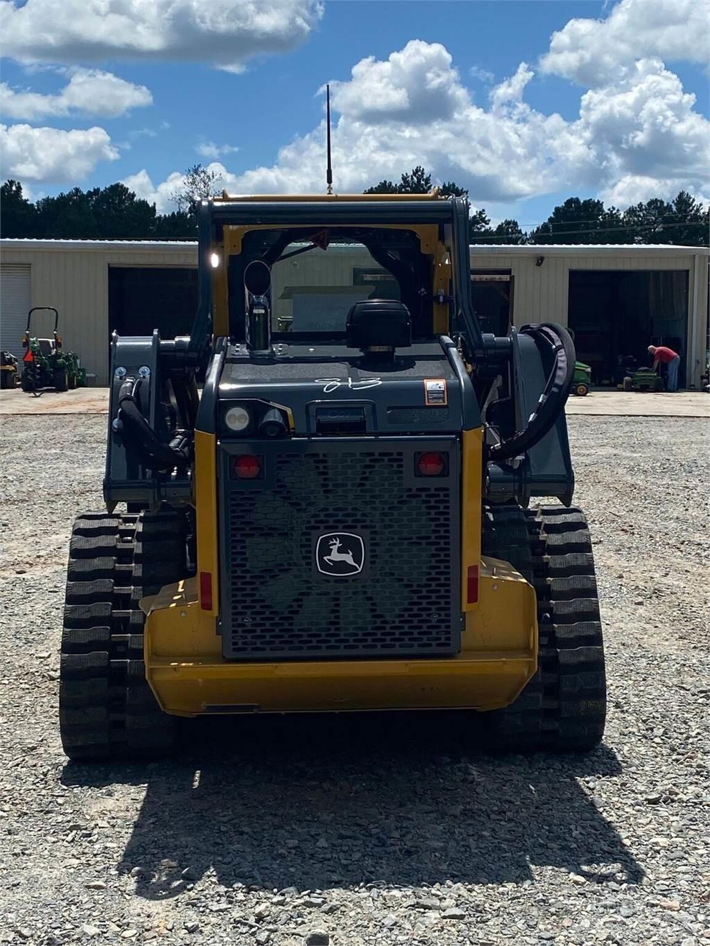 John Deere 325G لوادر صغيرة
