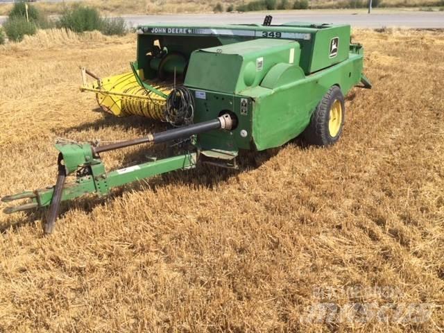 John Deere 349 محزمات مربعة