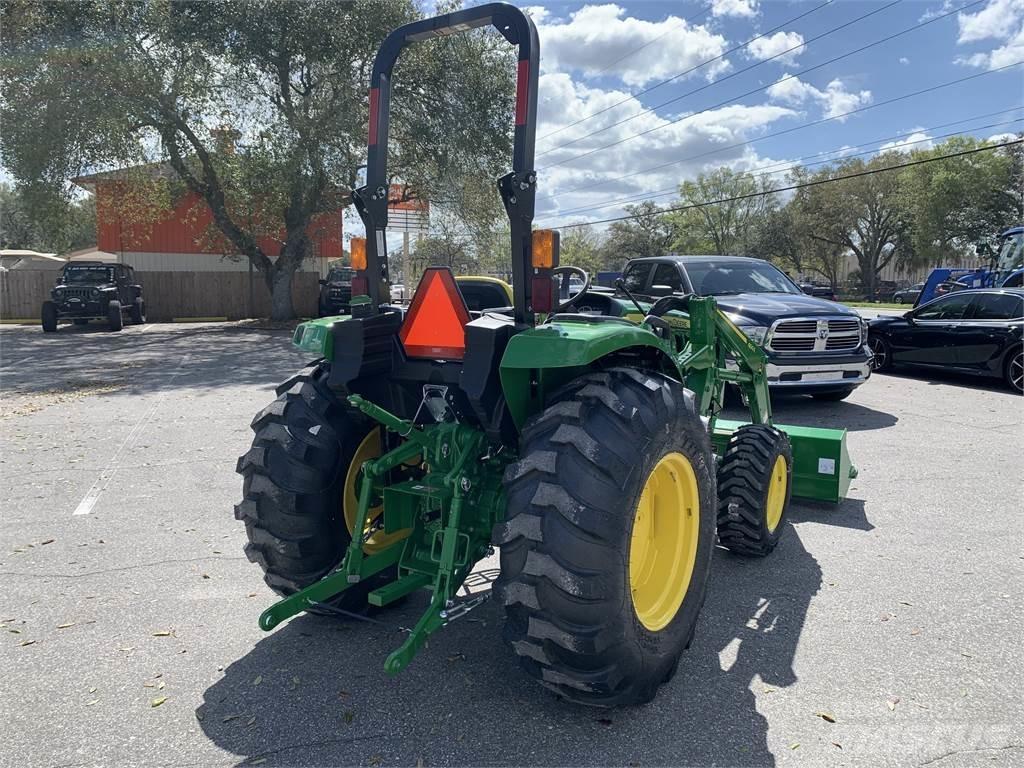 John Deere 4044M الجرارات