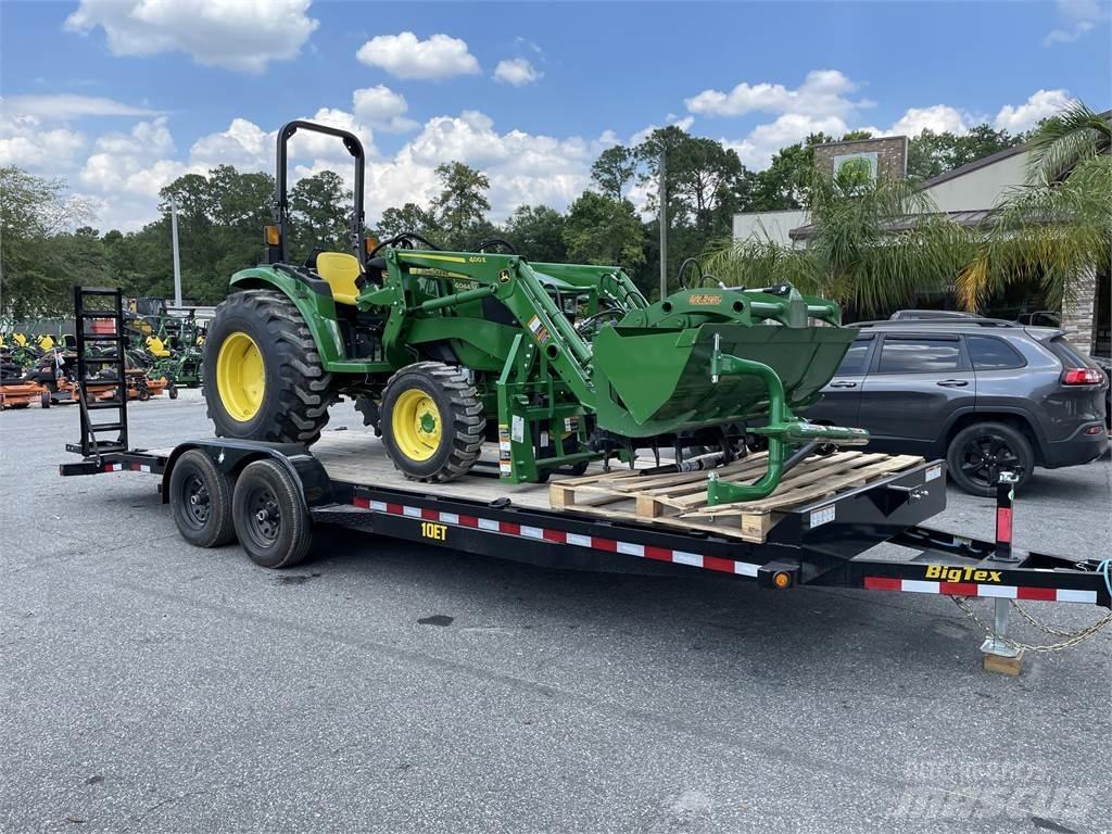 John Deere 4044M الجرارات