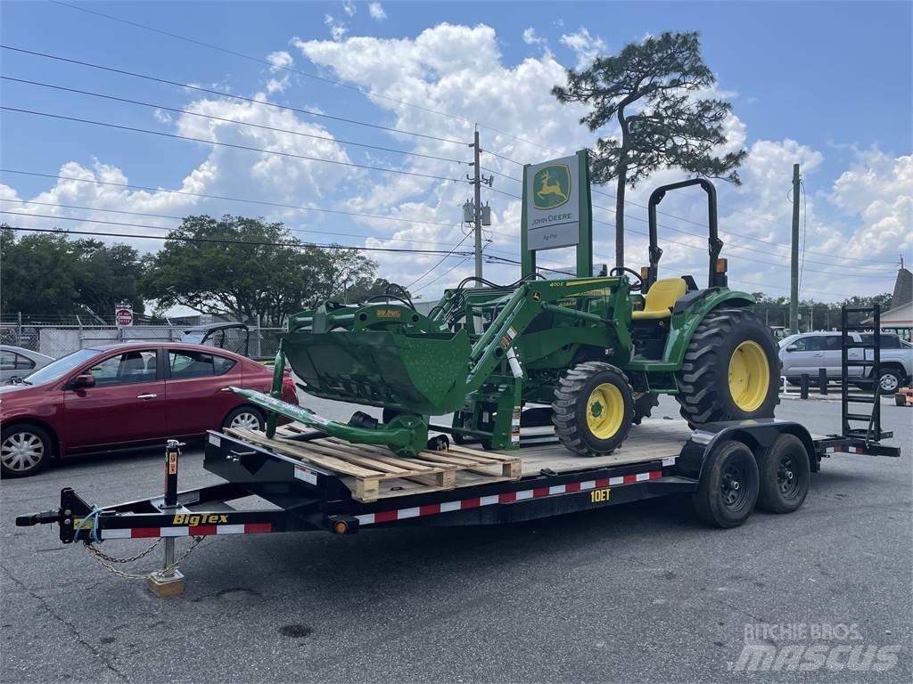 John Deere 4044M الجرارات