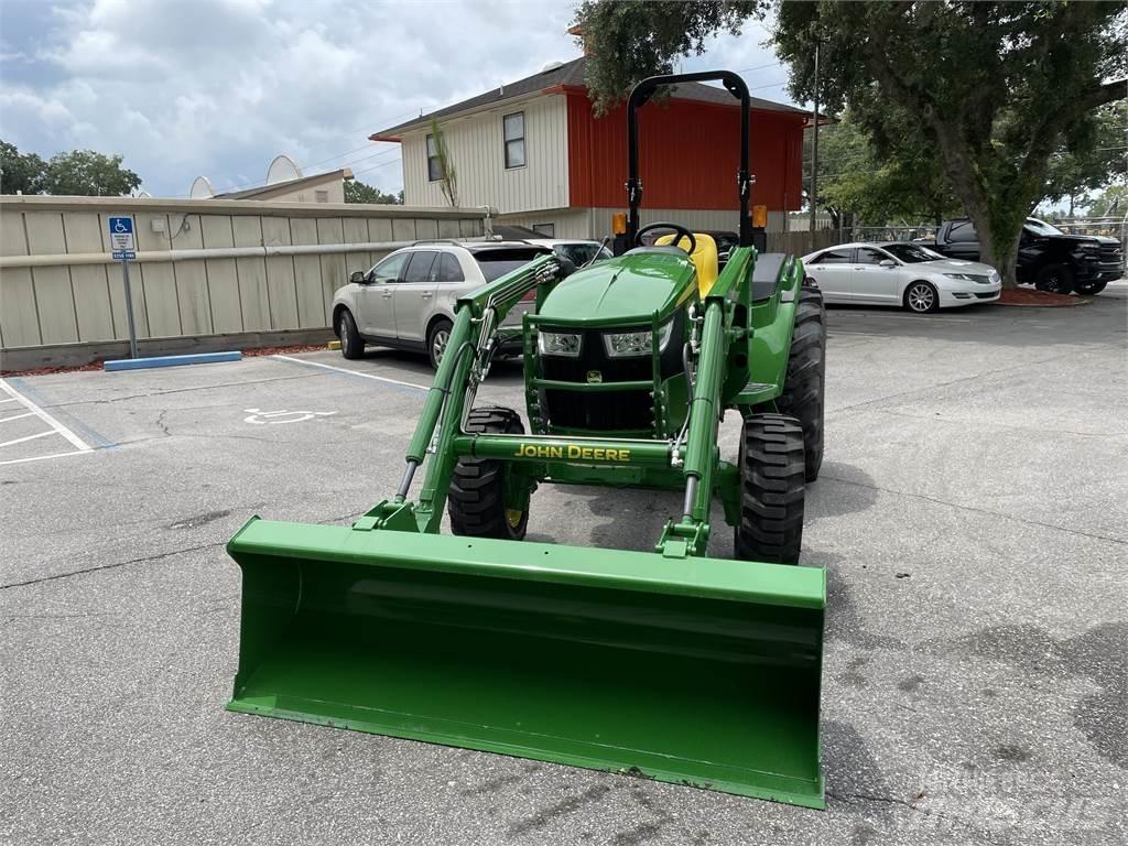 John Deere 4052M الجرارات