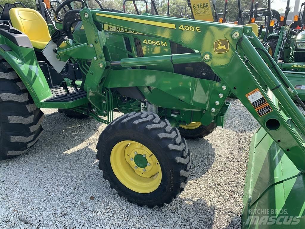 John Deere 4066M الجرارات