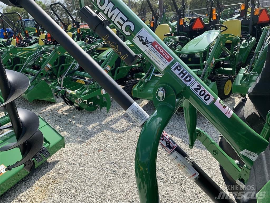 John Deere 4066M الجرارات