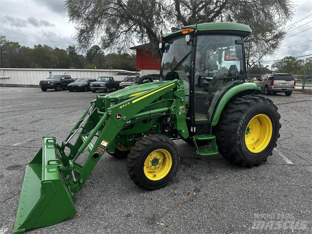 John Deere 4066R الجرارات
