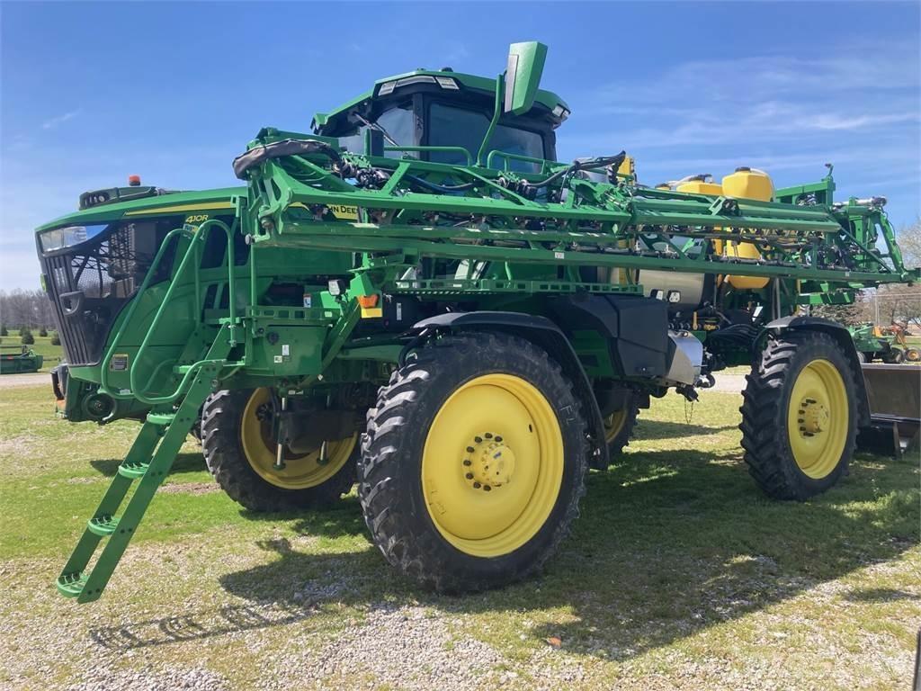 John Deere 410R الرشاشات