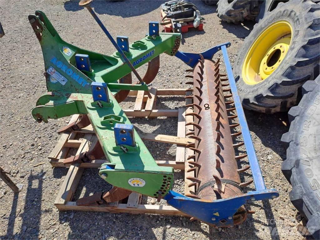 John Deere 443 معدات أخرى لحصاد العلف