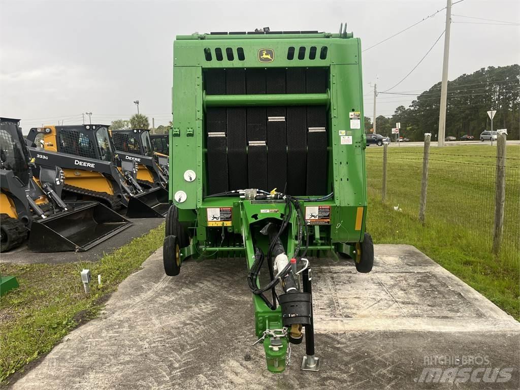 John Deere 450E محزمات مستديرة