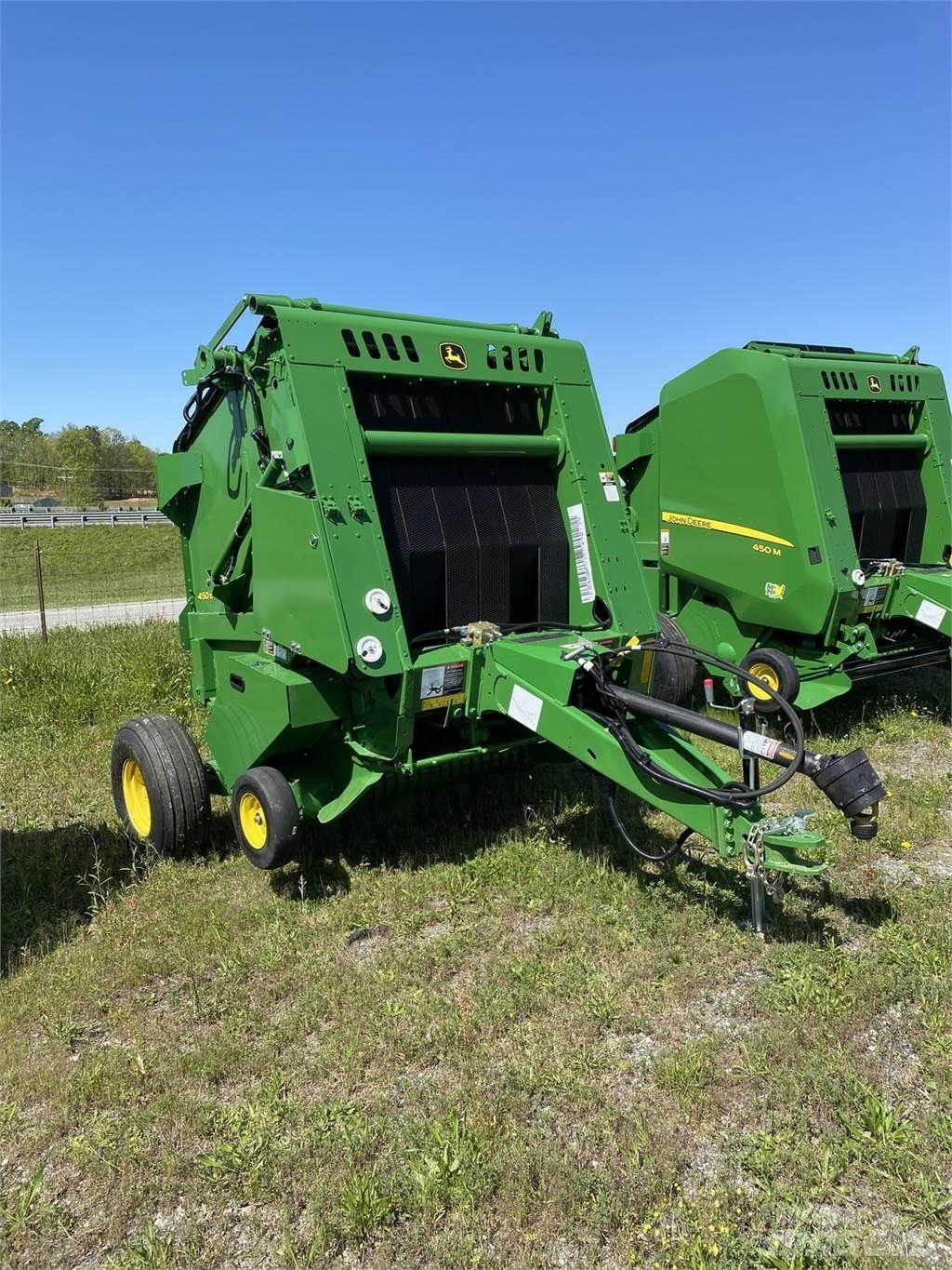 John Deere 450E محزمات مستديرة