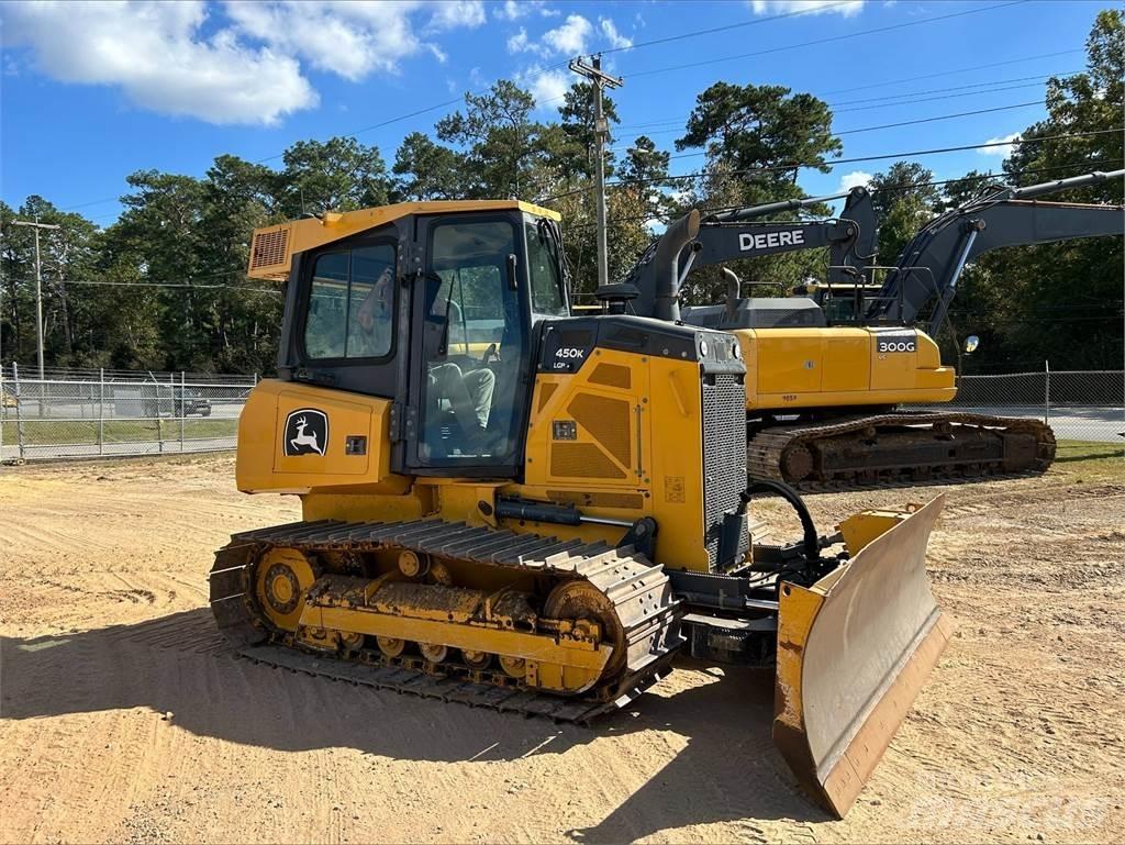 John Deere 450K بلدوزرات مجنزرة