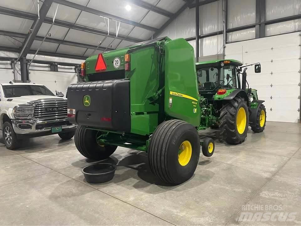 John Deere 450M محزمات مستديرة