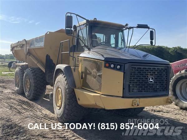 John Deere 460E ساحبات مفصلية