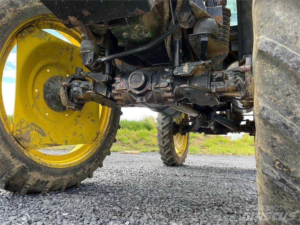 John Deere 4720 الرشاشات