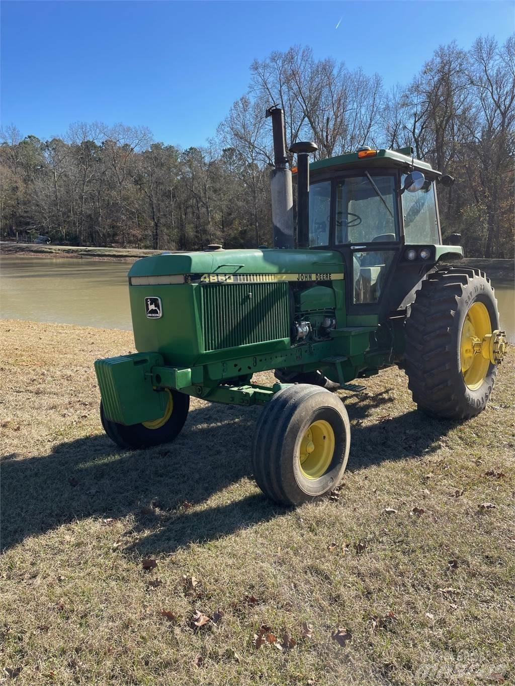 John Deere 4850 الجرارات