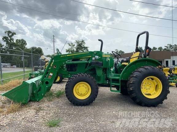 John Deere 5045E الجرارات