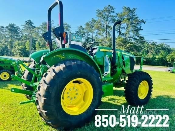 John Deere 5045E الجرارات
