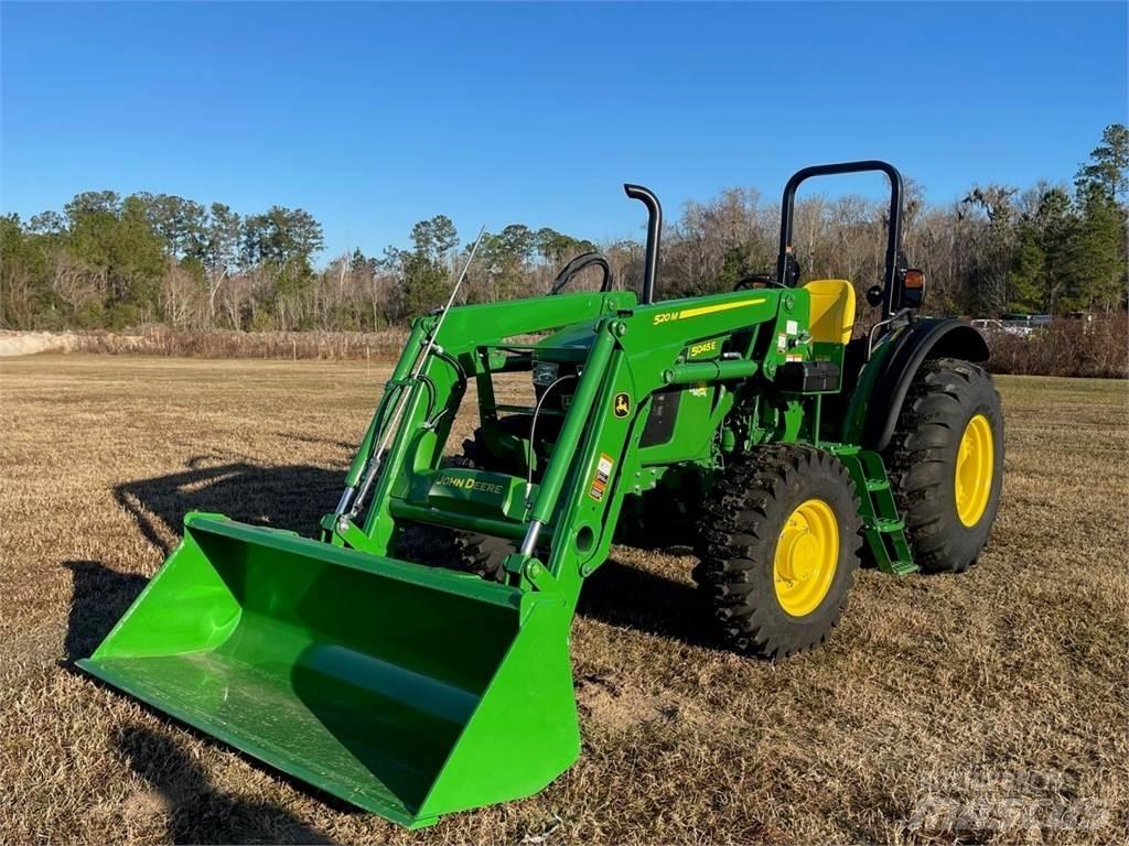 John Deere 5045E الجرارات