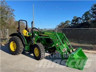 John Deere 5045E الجرارات