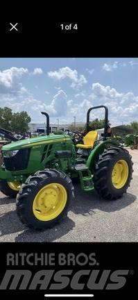 John Deere 5060E الجرارات