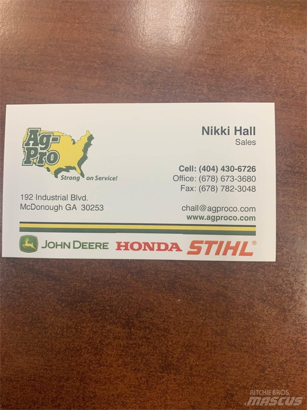 John Deere 5067 الجرارات