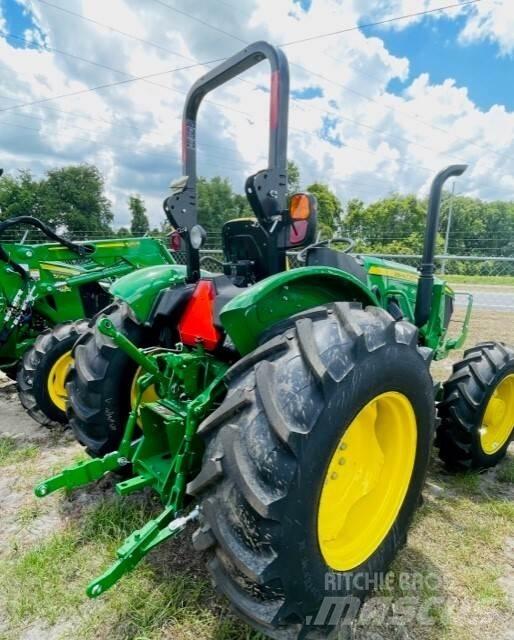 John Deere 5067E الجرارات
