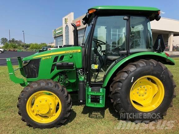 John Deere 5075E الجرارات