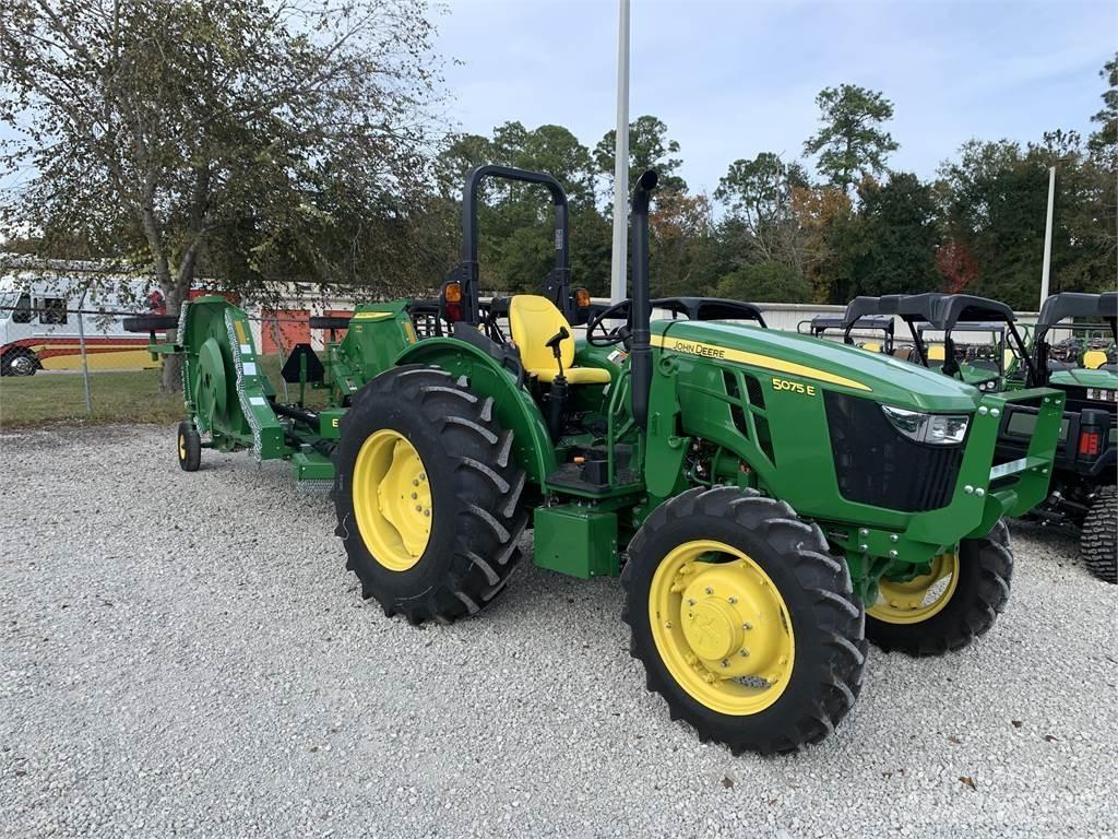 John Deere 5075E الجرارات