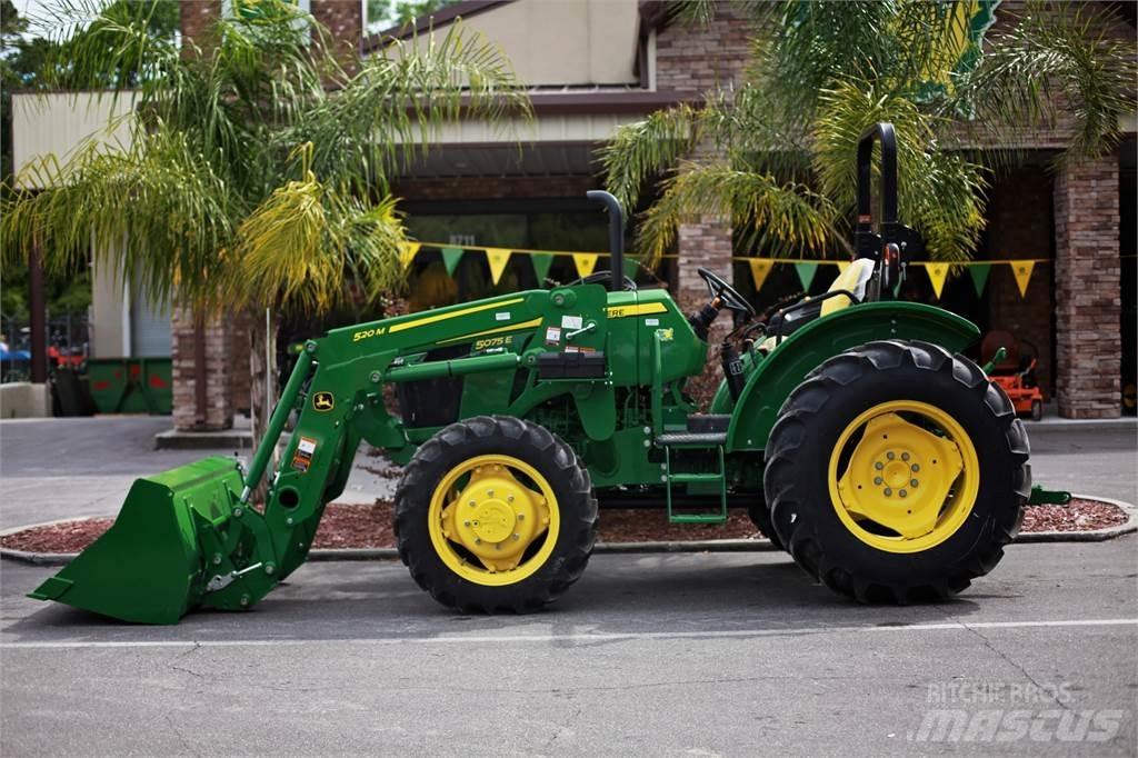 John Deere 5075E الجرارات