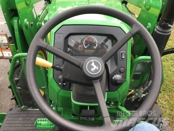 John Deere 5075E الجرارات