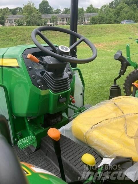 John Deere 5075E الجرارات