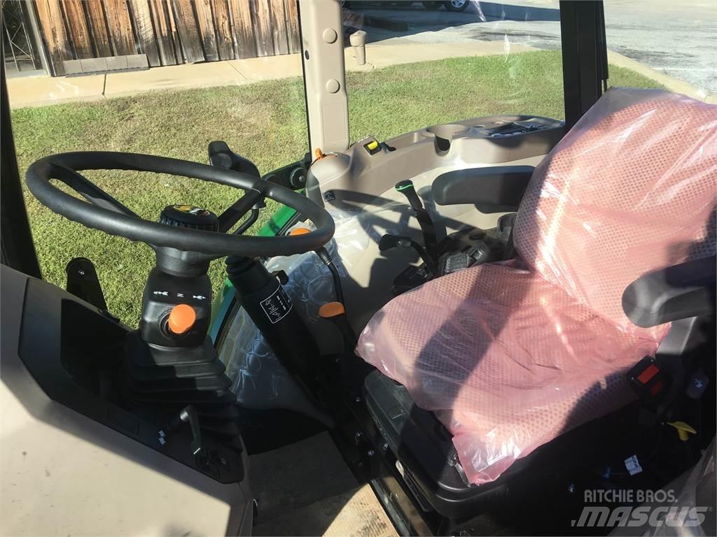 John Deere 5075E الجرارات