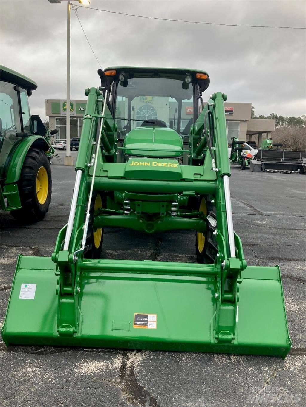 John Deere 5075E الجرارات