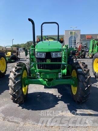 John Deere 5075E الجرارات