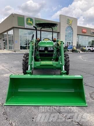 John Deere 5075E الجرارات