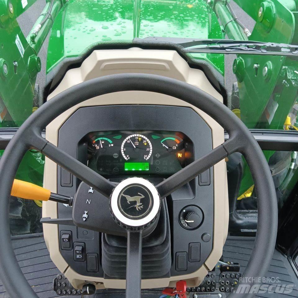 John Deere 5075E الجرارات