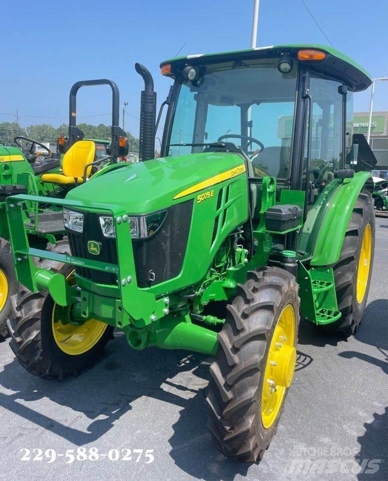 John Deere 5075E الجرارات