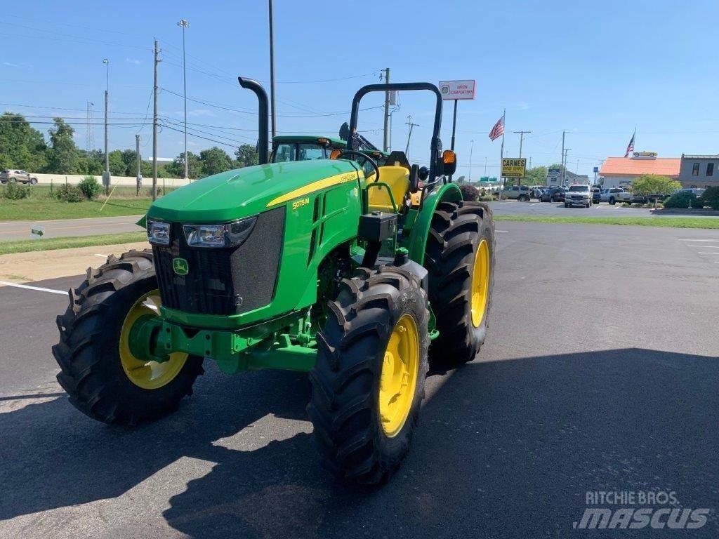 John Deere 5075M الجرارات