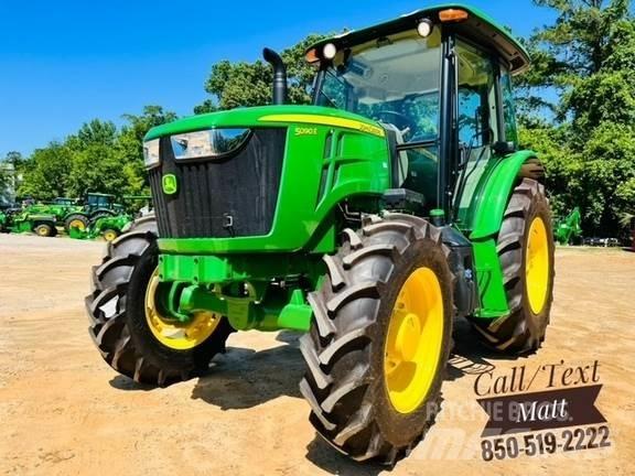 John Deere 5090E الجرارات
