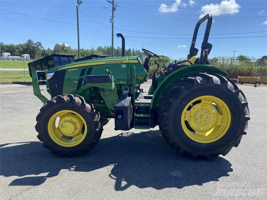 John Deere 5090E الجرارات
